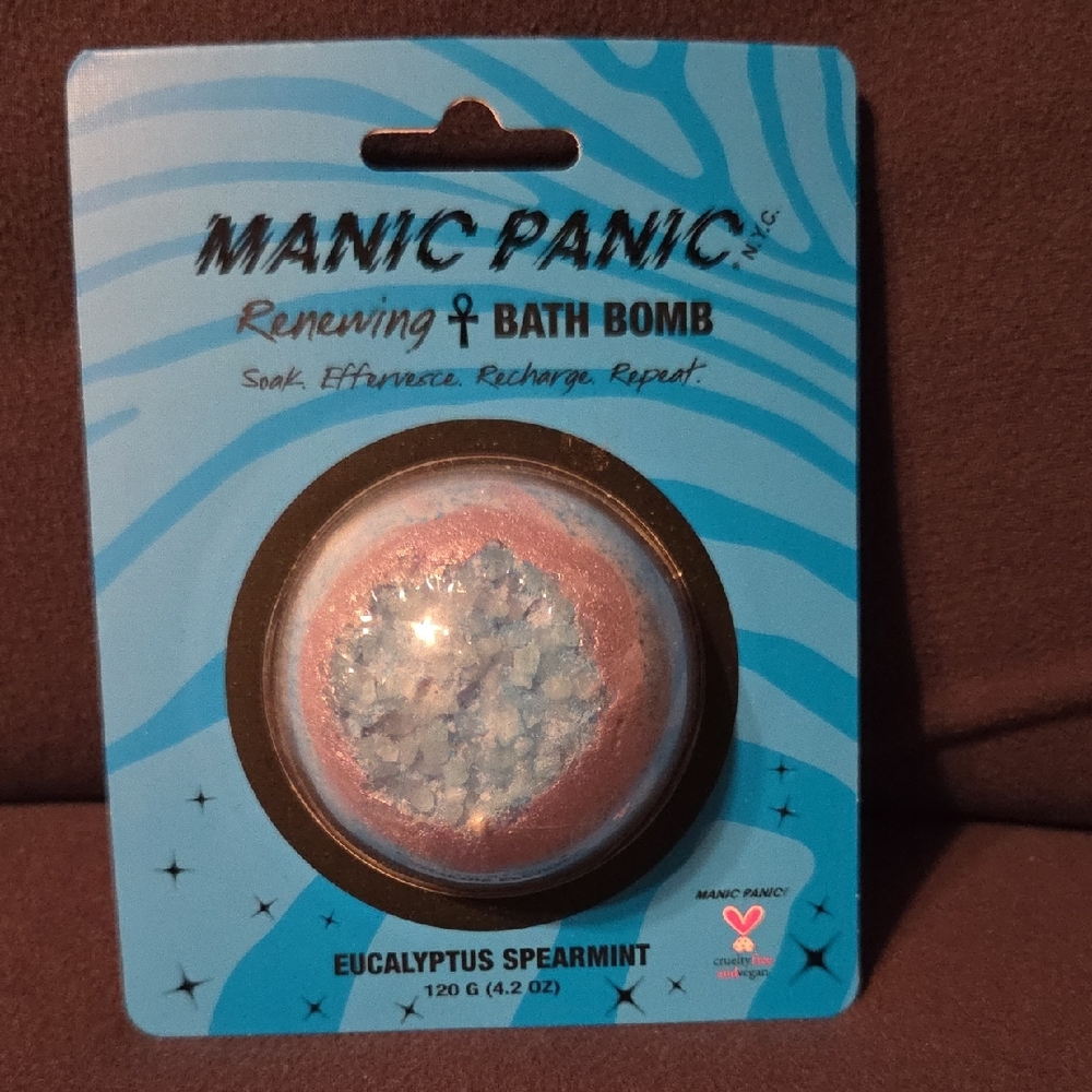 Manic Panic Eucalyptus Spearmint Bath Bomb - Pink and Blue